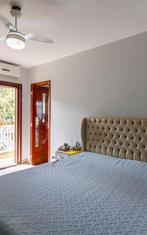 Casa à venda com 177m², 4 quartos e 4 vagas Casa à venda com 177m², 4 quartos e 4 vagasSuíte