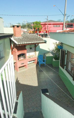 Casa à venda com 120m², 3 quartos e 3 vagas Casa à venda com 120m², 3 quartos e 3 vagasSuperior