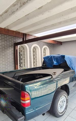 Casa à venda com 160m², 2 quartos e 2 vagas Casa à venda com 160m², 2 quartos e 2 vagasGaragem