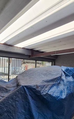 Casa à venda com 160m², 2 quartos e 2 vagas Casa à venda com 160m², 2 quartos e 2 vagasGaragem