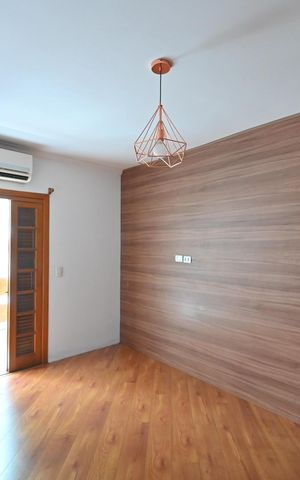 Casa à venda com 176m², 4 quartos e 4 vagas Casa à venda com 176m², 4 quartos e 4 vagasSuíte 1