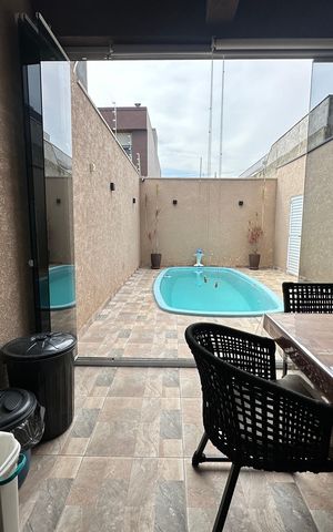 Casa de condomínio à venda com 118m², 2 quartos e 2 vagas Casa de condomínio à venda com 118m², 2 quartos e 2 vagasChurrasqueira