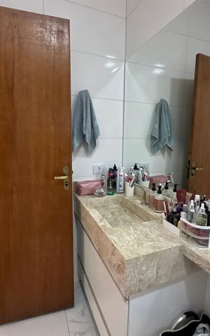 Casa de condomínio à venda com 118m², 2 quartos e 2 vagas Casa de condomínio à venda com 118m², 2 quartos e 2 vagasBanheiro da Suíte 2