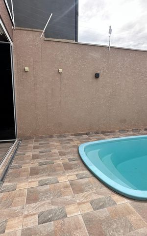 Casa de condomínio à venda com 118m², 2 quartos e 2 vagas Casa de condomínio à venda com 118m², 2 quartos e 2 vagasPiscina