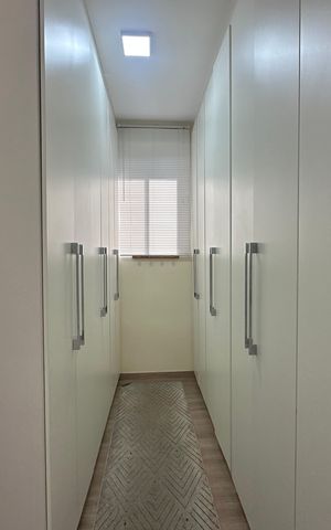 Casa de condomínio à venda com 118m², 2 quartos e 2 vagas Casa de condomínio à venda com 118m², 2 quartos e 2 vagasCloset da suíte 2