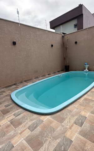 Casa de condomínio à venda com 118m², 2 quartos e 2 vagas Casa de condomínio à venda com 118m², 2 quartos e 2 vagasPiscina
