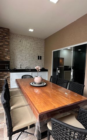 Casa de condomínio à venda com 118m², 2 quartos e 2 vagas Casa de condomínio à venda com 118m², 2 quartos e 2 vagasChurrasqueira