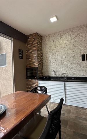 Casa de condomínio à venda com 118m², 2 quartos e 2 vagas Casa de condomínio à venda com 118m², 2 quartos e 2 vagasChurrasqueira