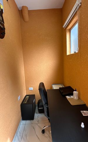 Casa de condomínio à venda com 118m², 2 quartos e 2 vagas Casa de condomínio à venda com 118m², 2 quartos e 2 vagasEscritório