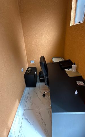 Casa de condomínio à venda com 118m², 2 quartos e 2 vagas Casa de condomínio à venda com 118m², 2 quartos e 2 vagasEscritório