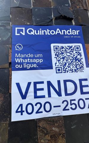 Casa de condomínio à venda com 118m², 2 quartos e 2 vagas Casa de condomínio à venda com 118m², 2 quartos e 2 vagasFachada