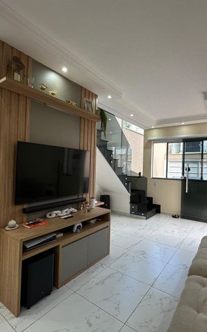 Casa de condomínio à venda com 118m², 2 quartos e 2 vagas Casa de condomínio à venda com 118m², 2 quartos e 2 vagasSala