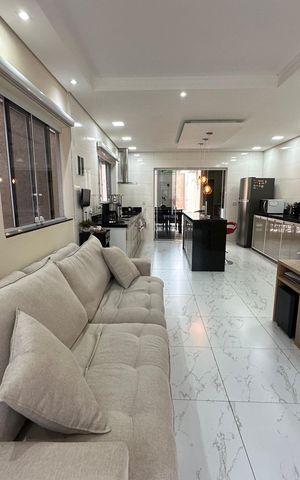 Casa de condomínio à venda com 118m², 2 quartos e 2 vagas Casa de condomínio à venda com 118m², 2 quartos e 2 vagasSala