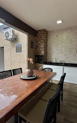 Casa de condomínio à venda com 118m², 2 quartos e 2 vagas Casa de condomínio à venda com 118m², 2 quartos e 2 vagasChurrasqueira