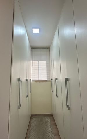 Casa de condomínio à venda com 118m², 2 quartos e 2 vagas Casa de condomínio à venda com 118m², 2 quartos e 2 vagasCloset da suíte 2