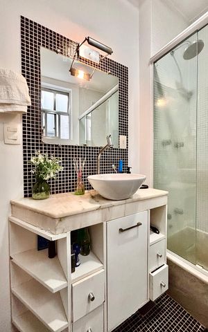 Apartamento para alugar com 90m², 2 quartos e sem vaga Apartamento para alugar com 90m², 2 quartos e sem vagaBanheiro social
