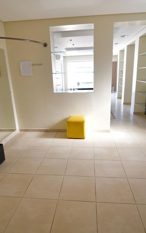 Casa para alugar com 216m², 1 quarto e 3 vagasQuarto