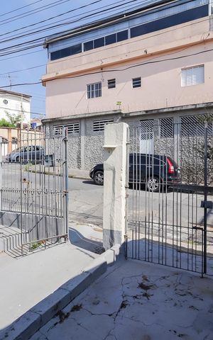 Casa à venda com 120m², 3 quartos e 1 vagaÁrea externa