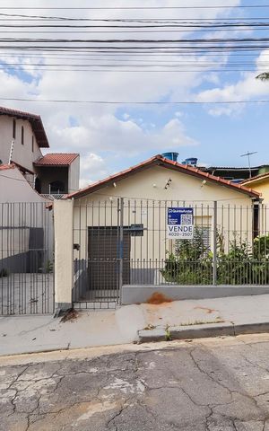 Casa à venda com 120m², 3 quartos e 1 vagaFachada