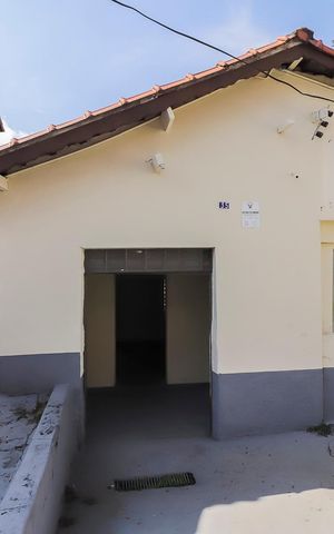 Casa à venda com 120m², 3 quartos e 1 vagaÁrea externa