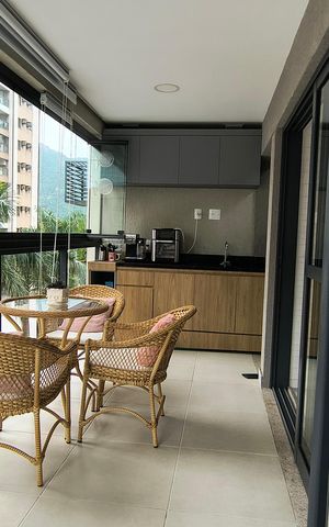 Apartamento à venda com 83m², 3 quartos e 1 vagaVaranda 