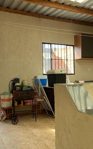 Casa à venda com 250m², 3 quartos e 1 vagaÁrea de Serviço