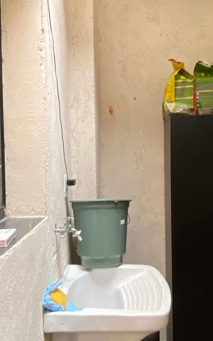 Casa à venda com 250m², 3 quartos e 1 vagaÁrea de Serviço 2
