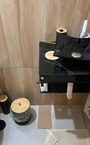 Casa à venda com 250m², 3 quartos e 1 vagaBanheiro 2
