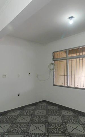 Casa à venda com 180m², 3 quartos e 2 vagas Casa à venda com 180m², 3 quartos e 2 vagasSala