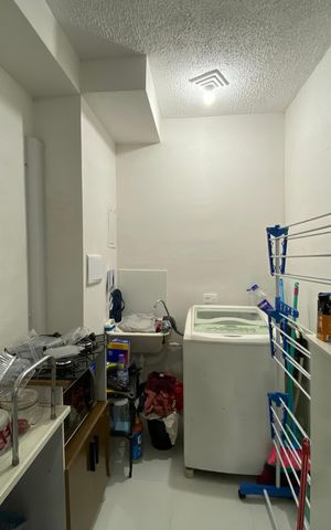 Apartamento à venda com 32m², 2 quartos e sem vaga Apartamento à venda com 32m², 2 quartos e sem vagaSala/Cozinha