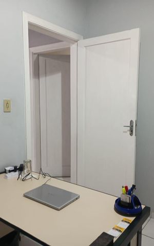 Casa à venda com 200m², 3 quartos e sem vaga Casa à venda com 200m², 3 quartos e sem vagaQuarto 3