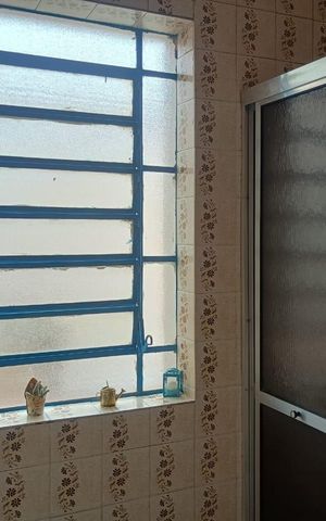 Casa à venda com 200m², 3 quartos e sem vaga Casa à venda com 200m², 3 quartos e sem vagaBanheiro