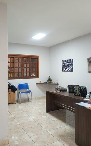 Casa à venda com 200m², 3 quartos e sem vaga Casa à venda com 200m², 3 quartos e sem vagaQuarto 2