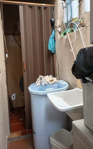 Casa à venda com 200m², 3 quartos e sem vaga Casa à venda com 200m², 3 quartos e sem vagaÁrea de serviço