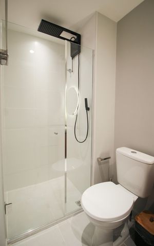 Studio para alugar com 25m², 1 quarto e sem vaga Studio para alugar com 25m², 1 quarto e sem vagaBanheiro