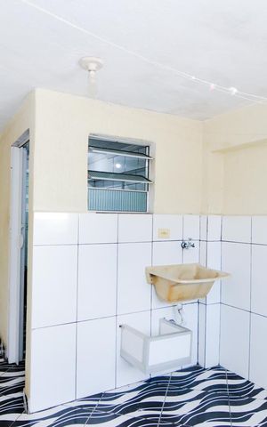 Casa para alugar com 89m², 2 quartos e 1 vagaÁrea de Serviço