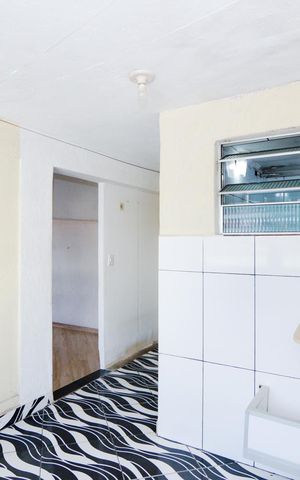 Casa para alugar com 89m², 2 quartos e 1 vagaÁrea de Serviço
