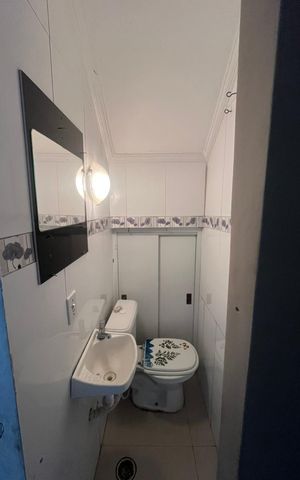 Casa de condomínio à venda com 67m², 2 quartos e 1 vagaBanheiro