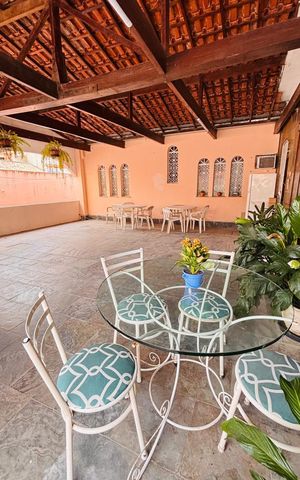 Casa para alugar com 608m², 7 quartos e 4 vagas Casa para alugar com 608m², 7 quartos e 4 vagasÁrea externa