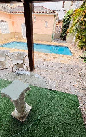 Casa para alugar com 608m², 7 quartos e 4 vagas Casa para alugar com 608m², 7 quartos e 4 vagasÁrea externa