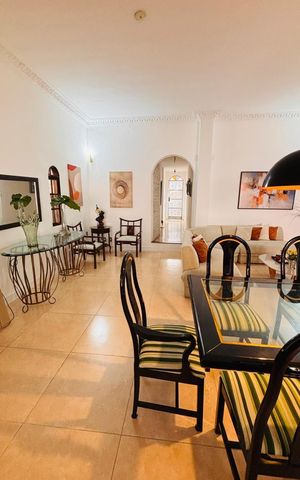 Casa para alugar com 608m², 7 quartos e 4 vagas Casa para alugar com 608m², 7 quartos e 4 vagasSala