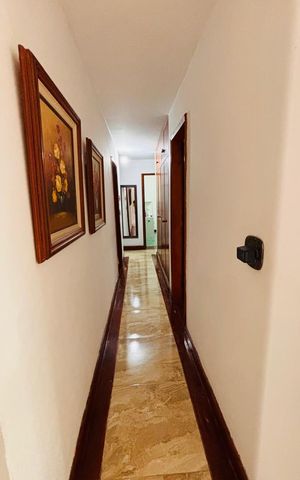 Casa para alugar com 608m², 7 quartos e 4 vagas Casa para alugar com 608m², 7 quartos e 4 vagasCorredor