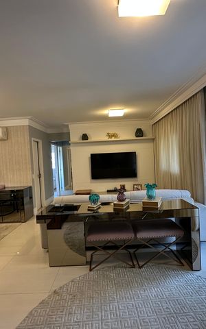 Apartamento à venda com 110m², 2 quartos e 2 vagas Apartamento à venda com 110m², 2 quartos e 2 vagasSala