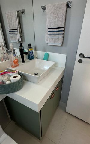 Apartamento à venda com 110m², 2 quartos e 2 vagas Apartamento à venda com 110m², 2 quartos e 2 vagasBanheiro da Suíte 1