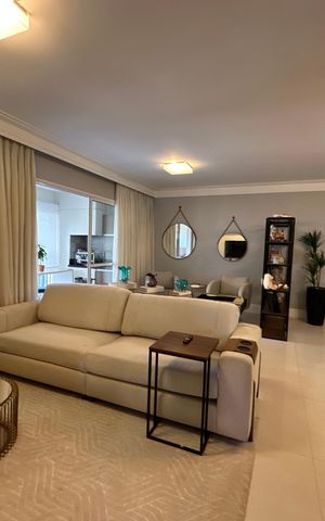 Apartamento à venda com 110m², 2 quartos e 2 vagas Apartamento à venda com 110m², 2 quartos e 2 vagasSala