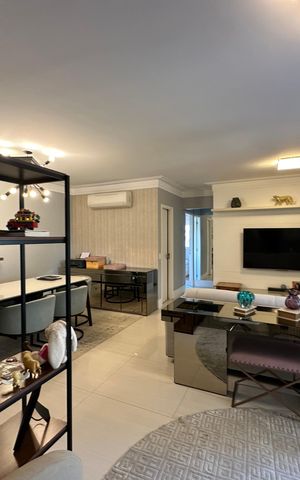 Apartamento à venda com 110m², 2 quartos e 2 vagas Apartamento à venda com 110m², 2 quartos e 2 vagasSala