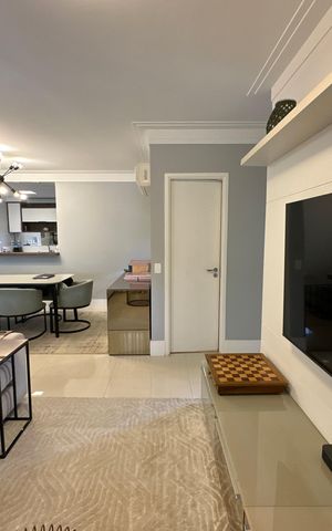 Apartamento à venda com 110m², 2 quartos e 2 vagas Apartamento à venda com 110m², 2 quartos e 2 vagasSala