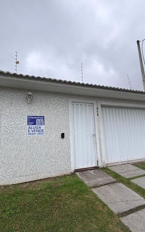 Casa de condomínio para alugar com 329m², 4 quartos e 3 vagas Casa de condomínio para alugar com 329m², 4 quartos e 3 vagasFachada