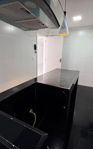 Casa de condomínio para alugar com 329m², 4 quartos e 3 vagas Casa de condomínio para alugar com 329m², 4 quartos e 3 vagasCozinha