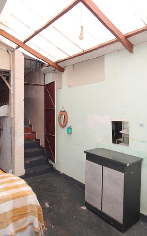 Casa à venda com 259m², 5 quartos e 3 vagasÁrea de Serviço